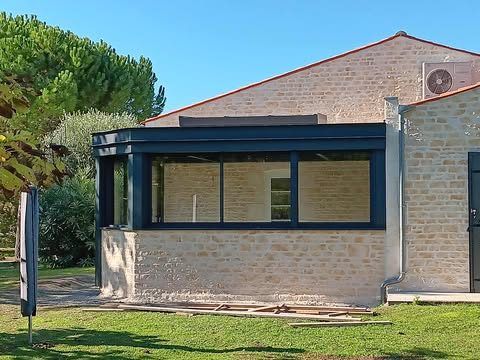Extension EXTANXIA à toit plat, finition bois — photo 4