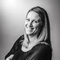 Laura, assistante commerciale chez LUZ