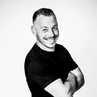 Maxime, poseur chez LUZ